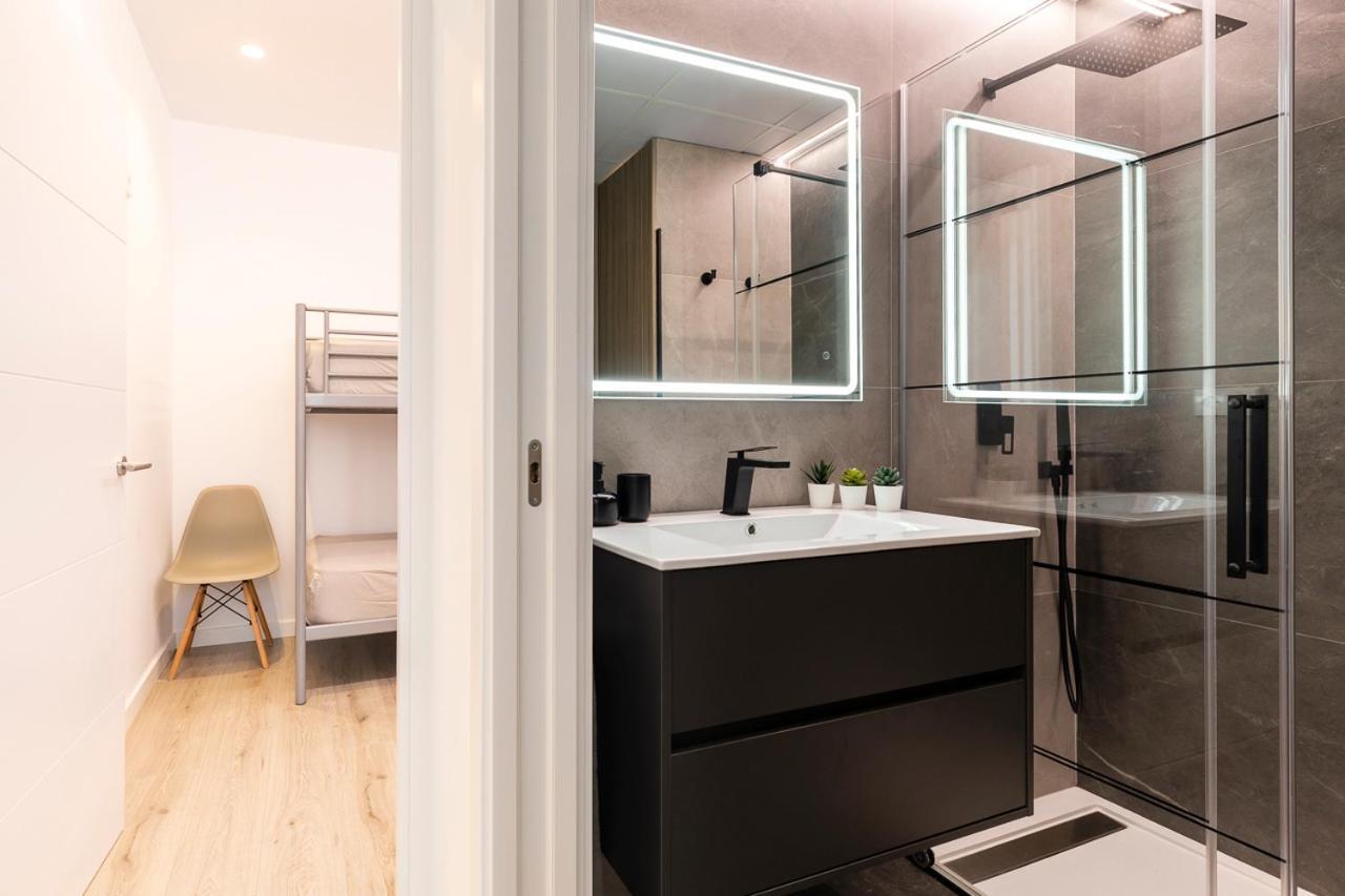 Sylvia 1M - Precioso Apartamento En Primera Linea De Mar - Centrico - Playa - Wifi إمبوريابرافا المظهر الخارجي الصورة